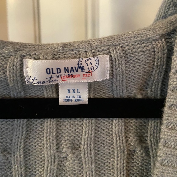 Old Navy-Hooded Sweater - Picture 4 of 6